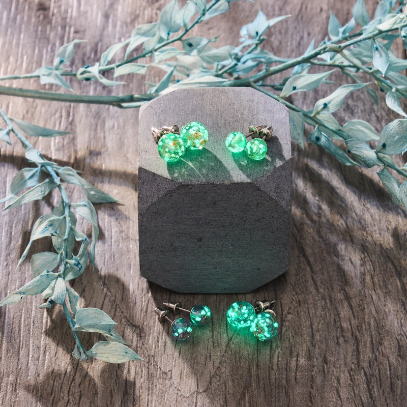 Lilac | .925 Sterling Silver | Mini Firefly Glass Stud Earrings