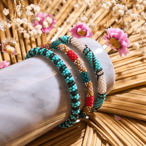 Turquoise Cove | Himalayan Glass Bead Bracelet