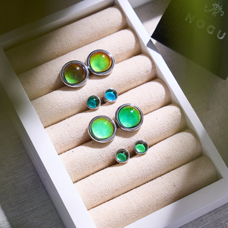 Chromata | 6mm Mood Stone Cabuchon Earrings