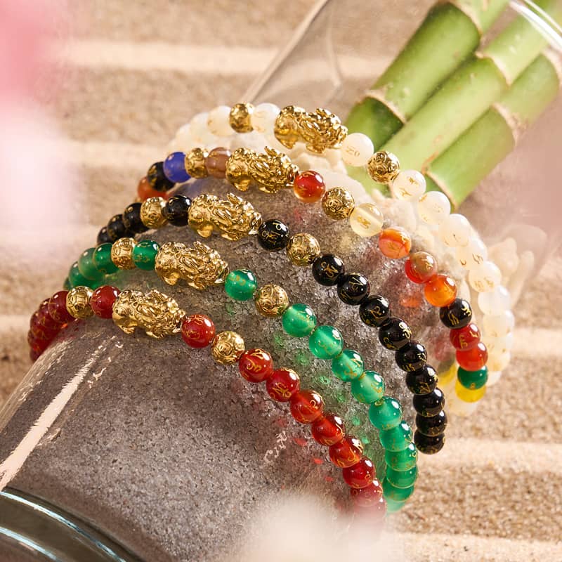 Mini Pixiu Feng Shui Bracelet | GOLD Element | White Agate x 18k Gold