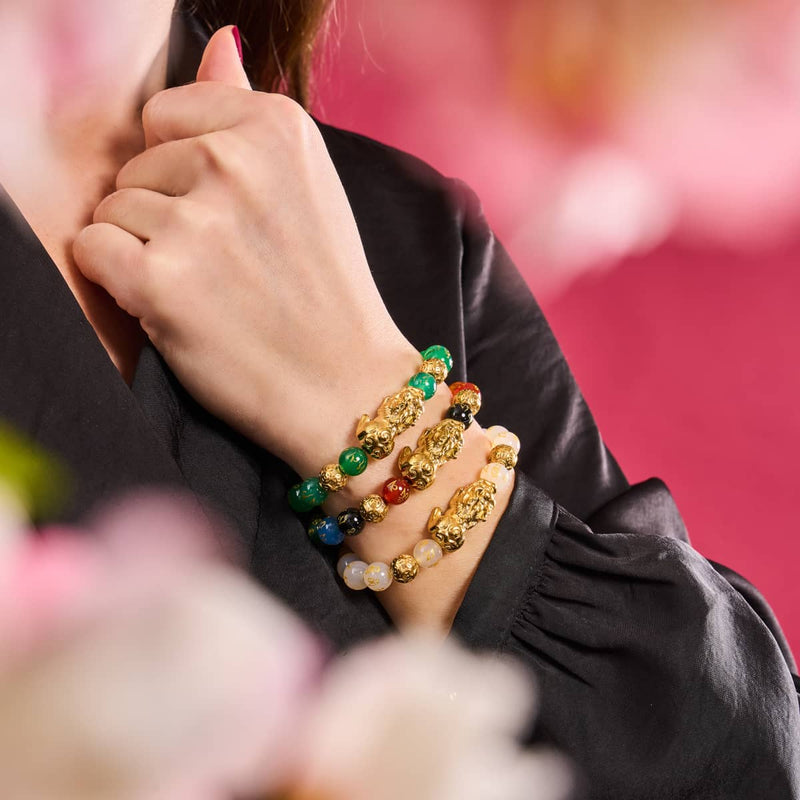 Pixiu Feng Shui Bracelet | GOLD Element | White Agate x 18k Gold