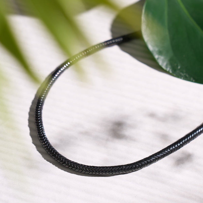 Serpentine | Onyx Hematite x Gunmetal | Double Wave Necklace