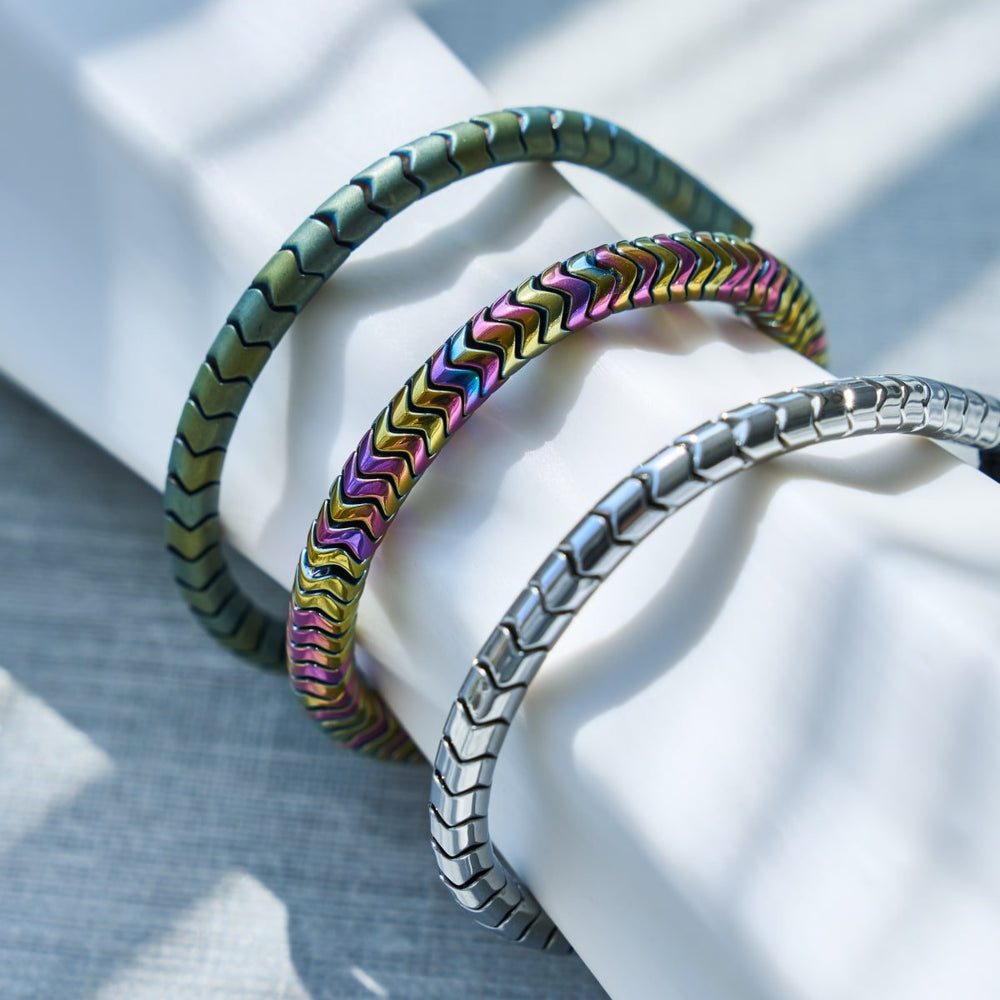 NOGU.studio - NOGU - Serpentine Bracelets - Serpentine | Rainbow Hematite x Unicorn Silver | Double Wave Bracelet